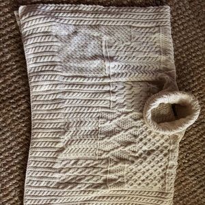 One of a Kind Irish Women’s Knit Poncho OS